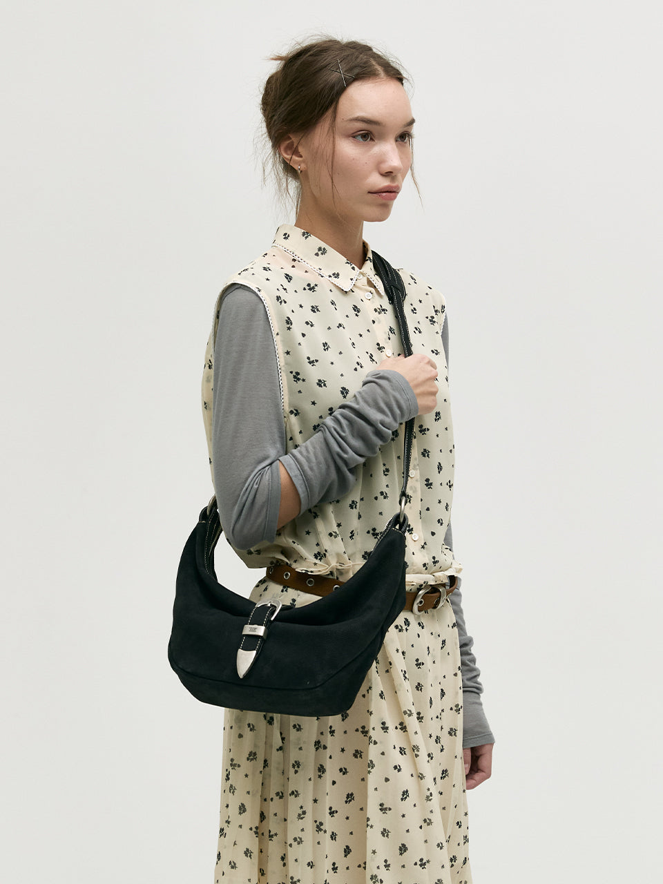 BELTED HOBO MEDIUM_black nubuck
