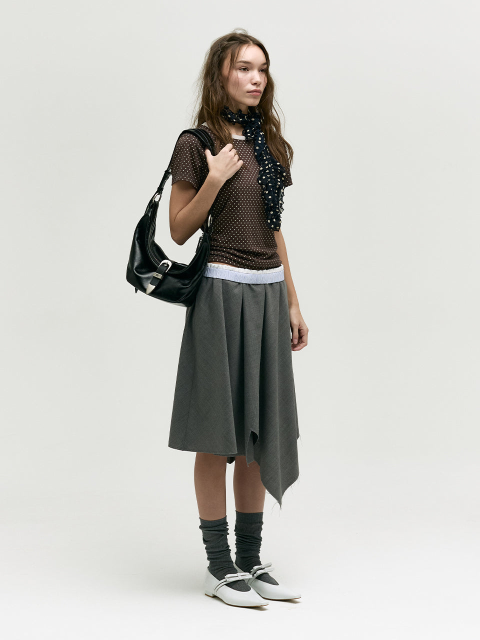BELTED HOBO MEDIUM_black glossy plain