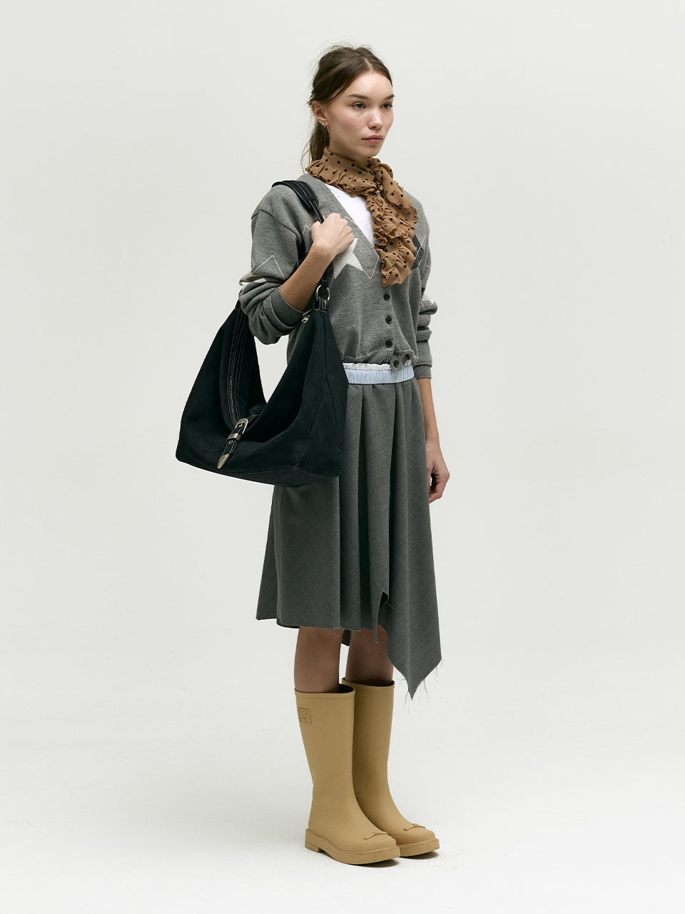 BELTED HOBO_black nubuck