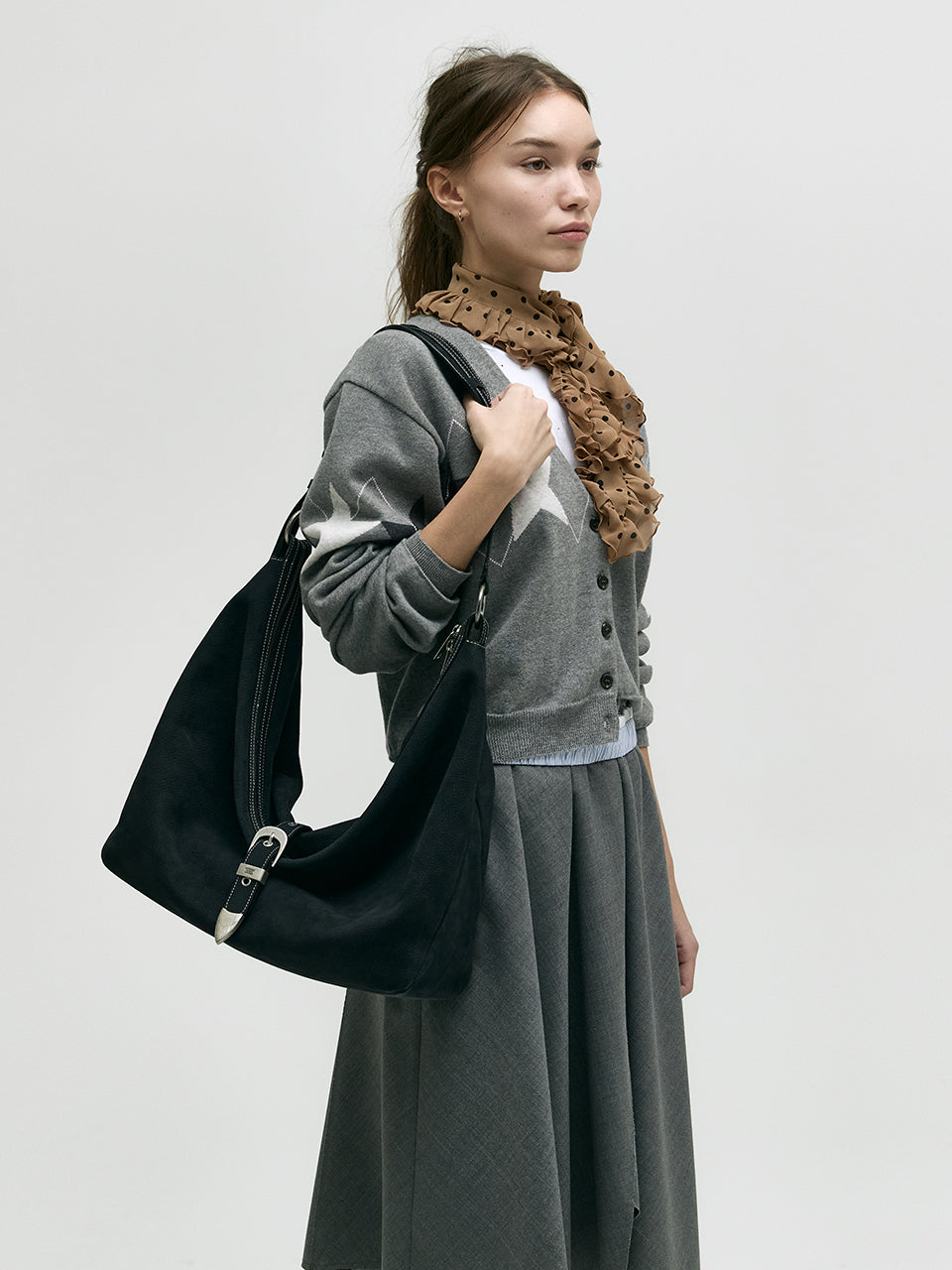 BELTED HOBO_black nubuck