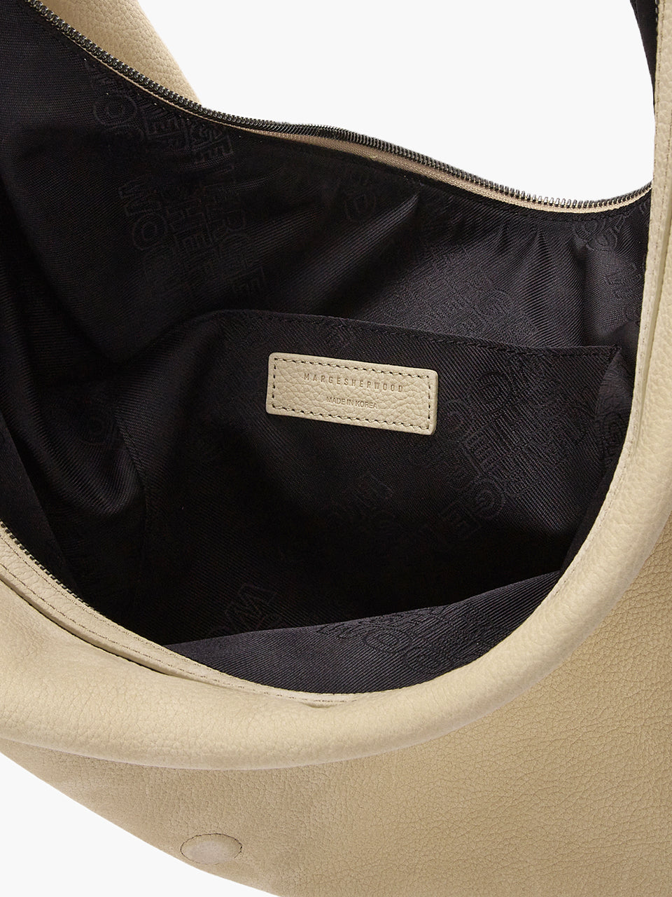 BELTED HOBO_nude nubuck
